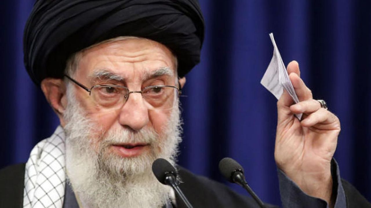 İran Lideri Hamaney, Ülkedeki Protestodan ABD ve İsrail'i Sorumlu Tuttu