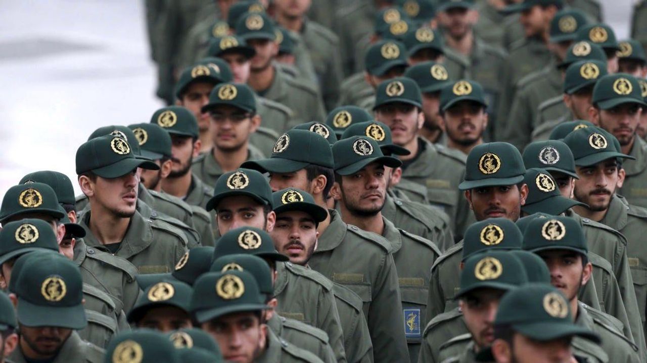 İran'ın Mazenderan Eyaletinde Besic Üyesi 2 Kişi Öldürüldü