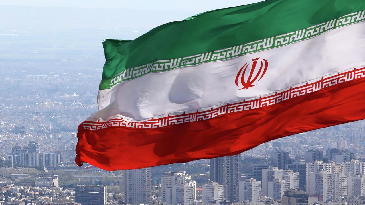 İran'dan ABD'nin Ülke Bayrağını Yanlış Yayınlamasına Tepki