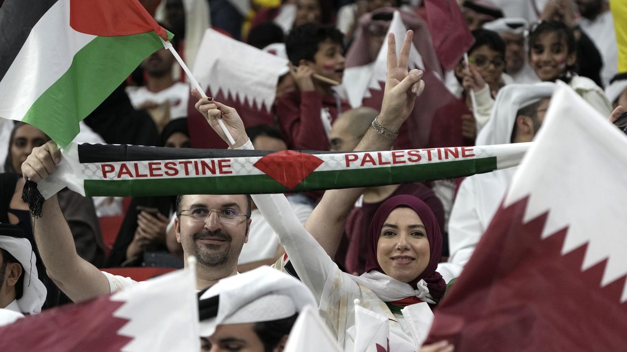 Filistin Bayrağı Dünya Kupasına Damga Vuruyor