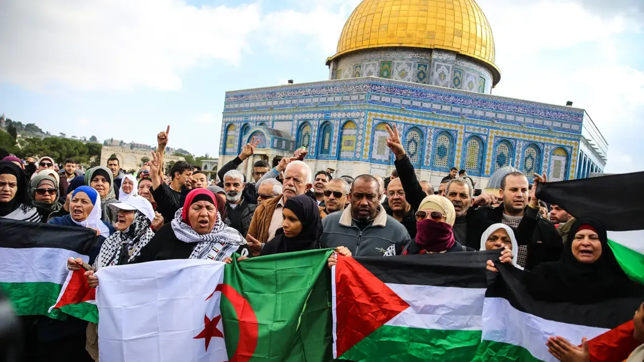 Hamas, Cezayir Bildirgesi'nin Filistin Davasına Desteğinden Memnun