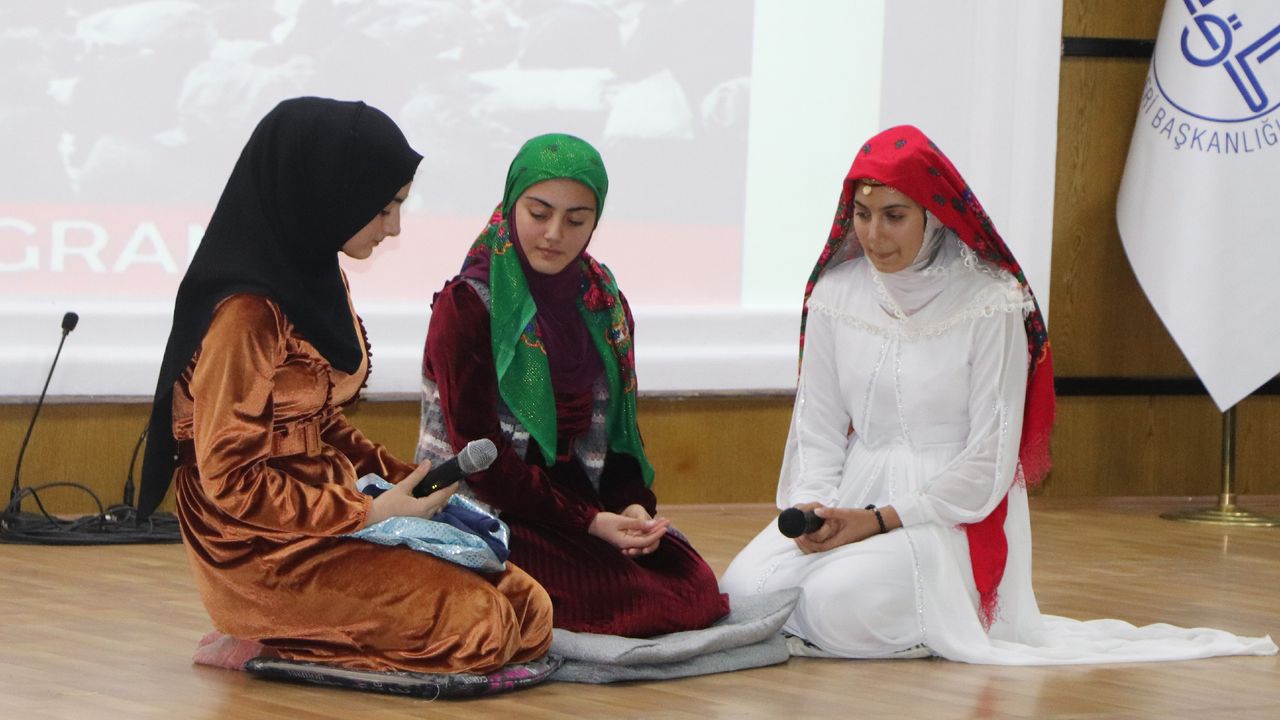 Ahıska Türkleri'nin Sürgün Edilişinin 78. Yılı Kuran-ı Kerim Tilavetleriyle Anıldı