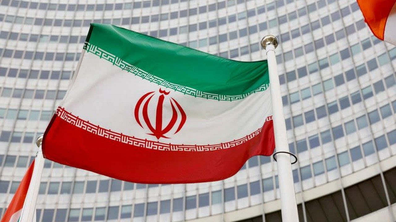 İran ve BAE'li Bakanlardan "İkili İlişkilerin Genişletilmesi" Vurgusu