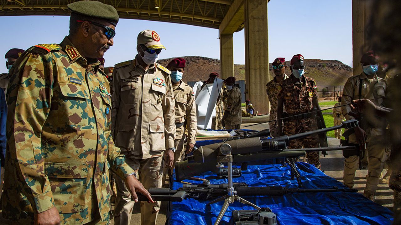 Sudan'da Ordu "Partisiz Hükümeti" Kabul Edecek