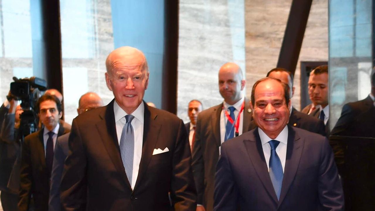 Biden ve Sisi, Filistin'de Sükunetin Korunmasının Önemini Görüştü