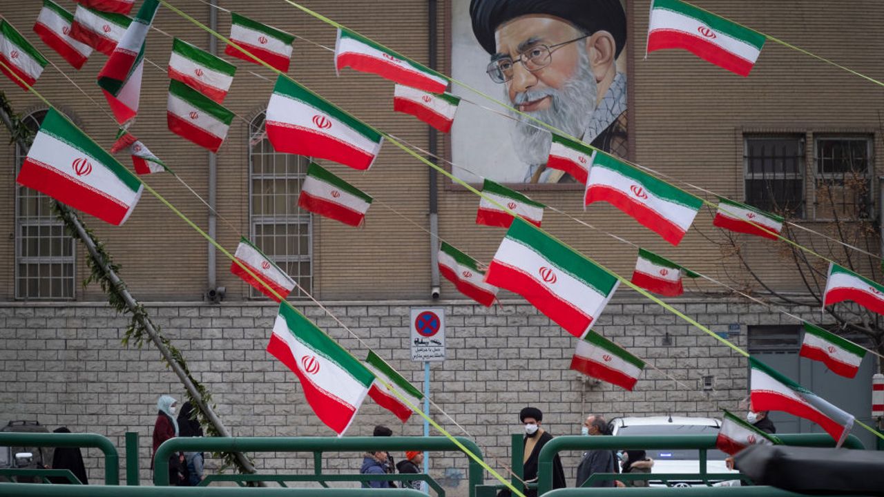 İran Cumhurbaşkanı Yardımcısı: "Rejim Değişikliği İçin Referandum Yapılamaz"
