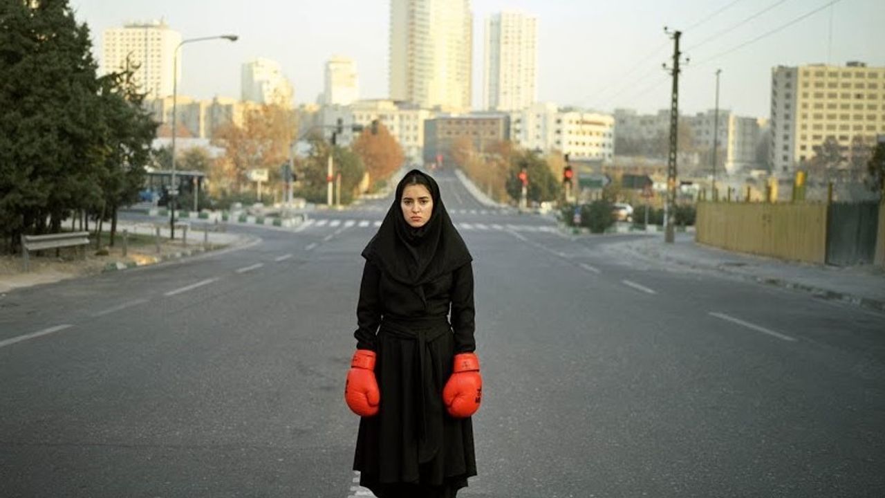 Laiklik Yasası'ndan Sadece Müslüman Kadınlar Olumsuz Etkileniyor
