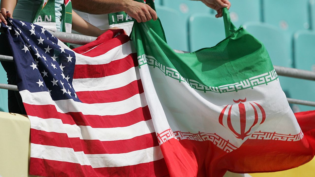 ABD, İran'ın Bayrağını Değiştirdi