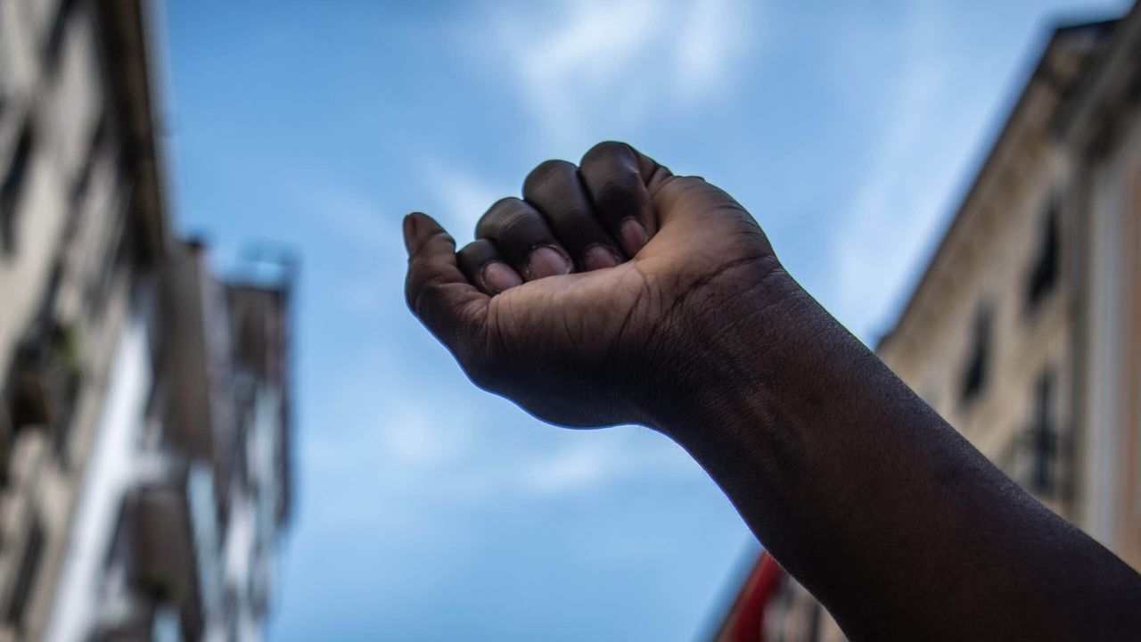 Fransa Meclisinde Irkçılık: “Afrika’ya Dön”