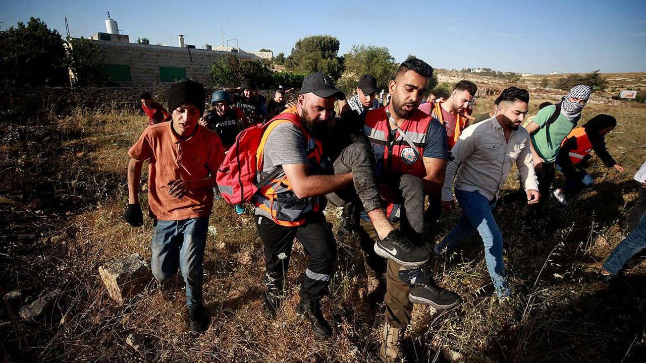 İsrail, Batı Şeria'da 5 Filistinliyi Yaraladı