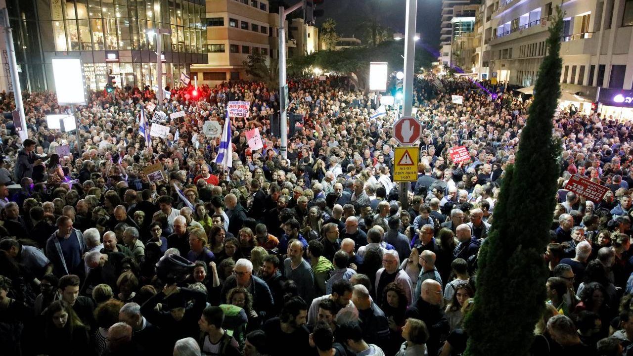 İsrail'de Sağcı Hükümet Protesto Ediliyor