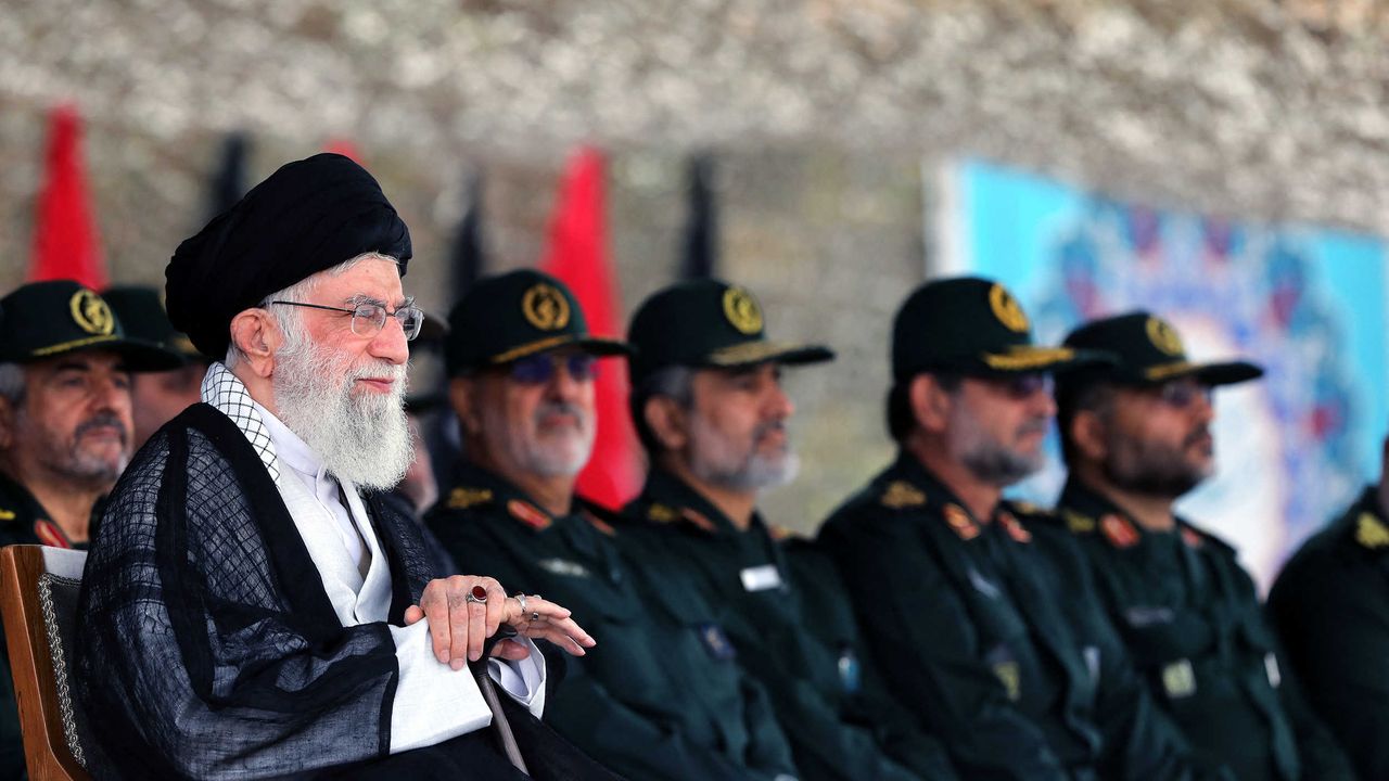 AB’nin İran Devrim Muhafızları’na Yaptırımları Nasıl Etki Edecek?