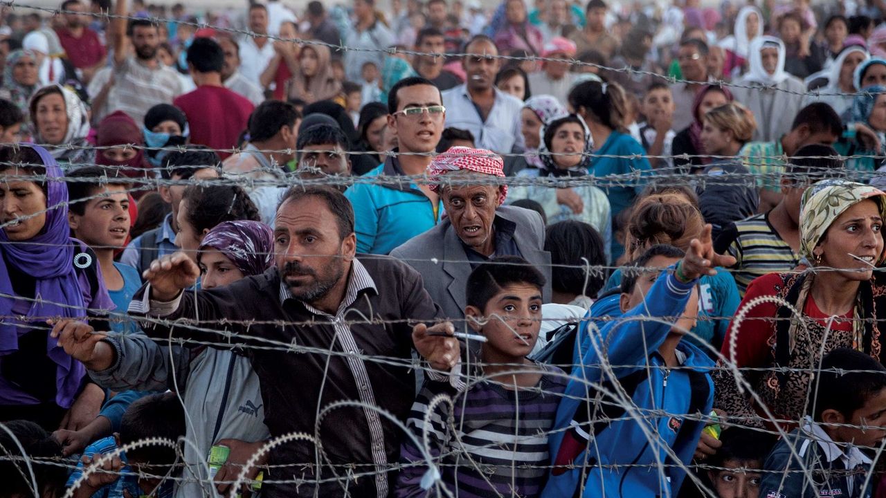 "Suriyelilerin evlerine dönmesi için uluslarası toplum yardım etmeli"