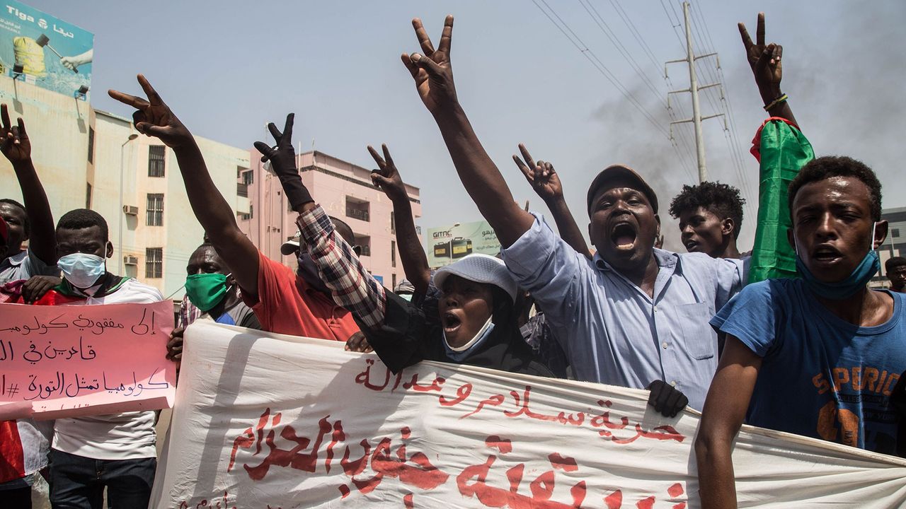 Sudan’da Devrim Hareketi Taktik Değiştirdi