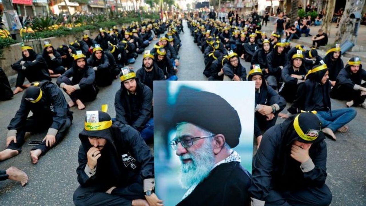 İran Devrim Muhafızları'nın 'Terör Örgütü' İlan Edilmesi Neden Gündemde?