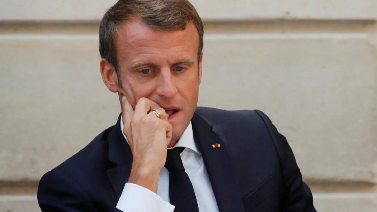 Macron, Cezayir’den "Af Dilemek Zorunda Olmadığını" Söyledi