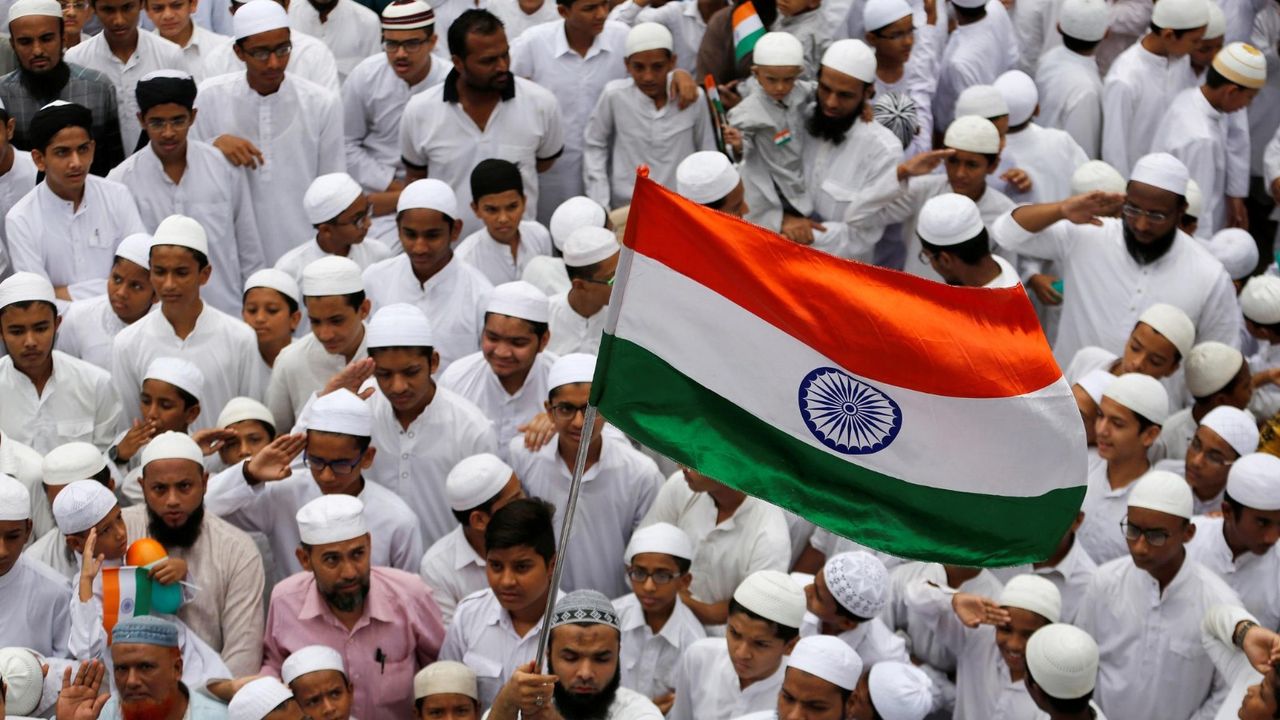 Hindistan'da Müslümanlarla İlgili Dikkat Çekici Karar
