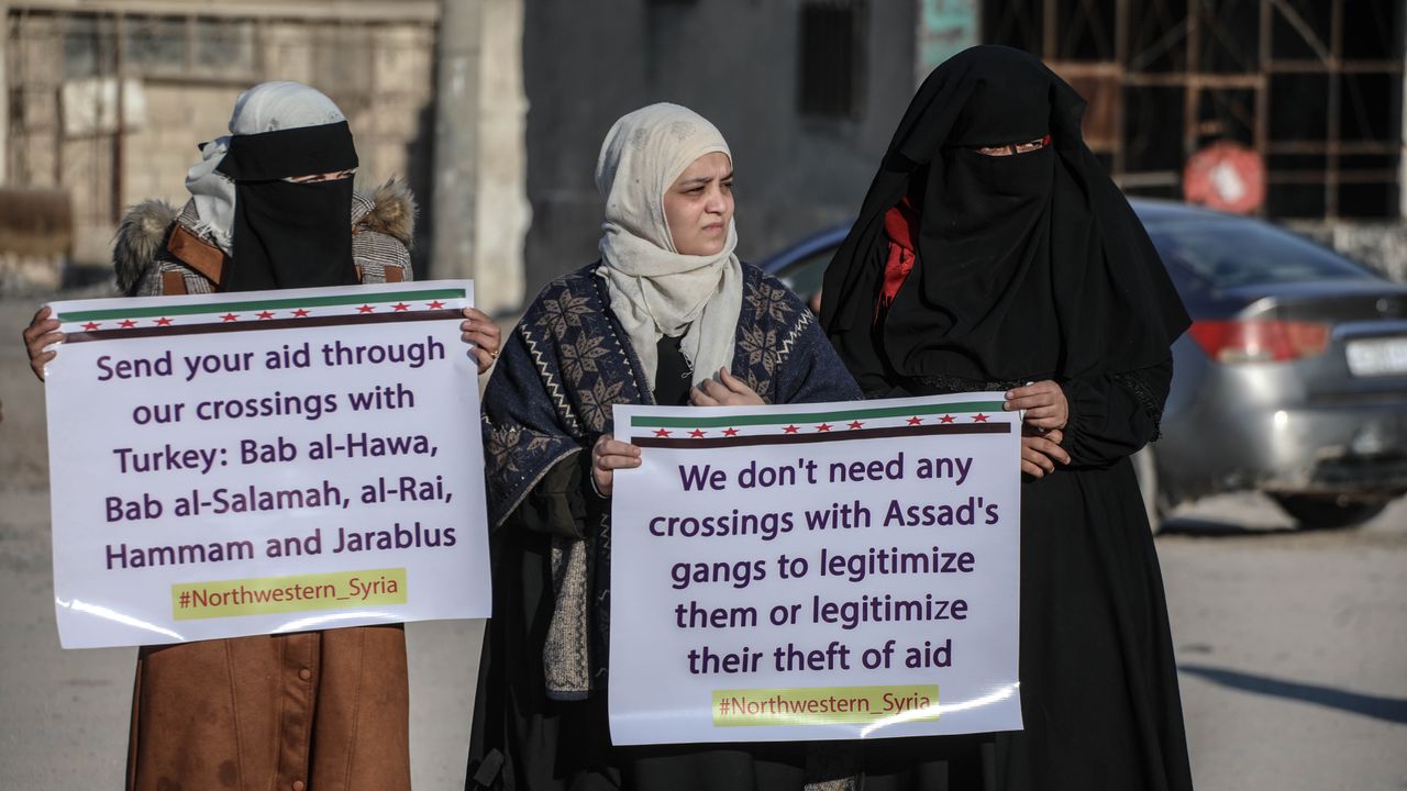 BM'nin Suriyeli Depremzedelere İlgisizliğine Protesto
