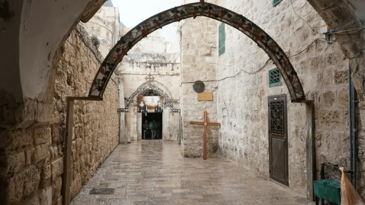 Yahudi yerleşimciler Kudüs'te kiliseye saldırdı