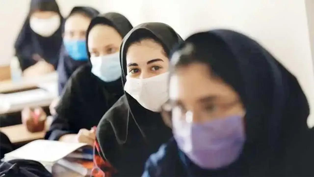 İran'daki kız öğrencileri kim zehirliyor?