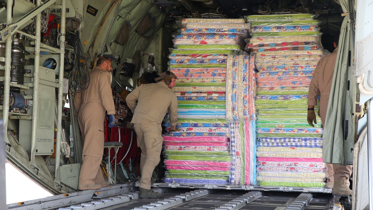 Arap ülkelerinden deprem bölgesine yardım seferberliği sürüyor