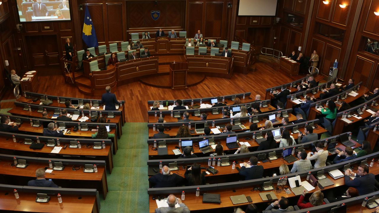 Kosova-Sırbistan arasındaki anlaşma, Kosova Meclisinde tartışıldı