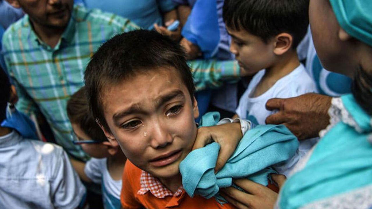 Çin, Uygur soykırımında önce çocukları hedef alıyor