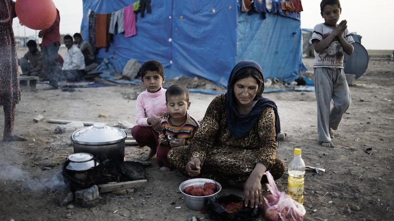 İç savaşın 12. yılında Suriye'de nüfusun yarısı açlık sınırında