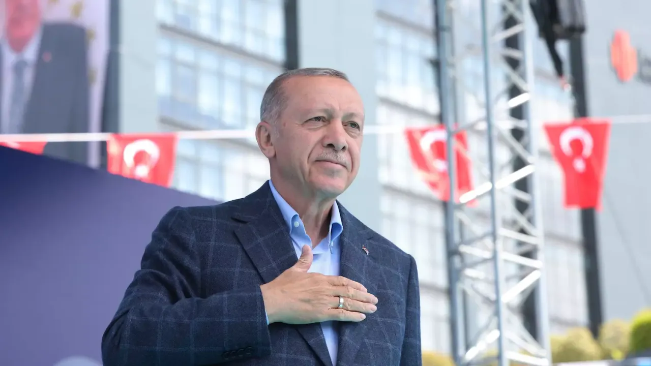 Cumhurbaşkanı Erdoğan'dan depremzedelere: Yanınızdayız