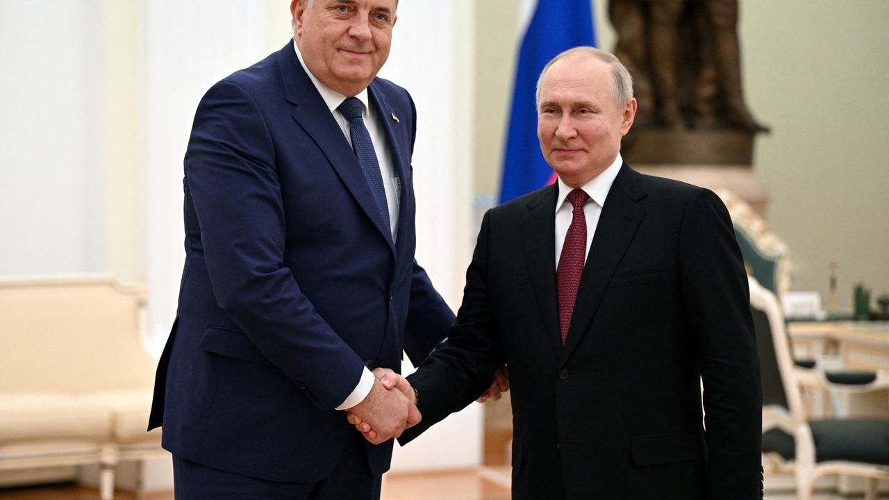 Putin, Sırp lider Dodik ile Ukrayna meselesini görüştü