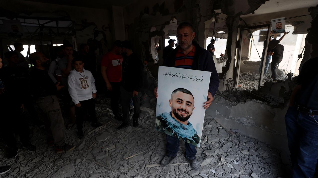 İsrail ordusu Batı Şeria'da 4 Filistinliyi yaraladı