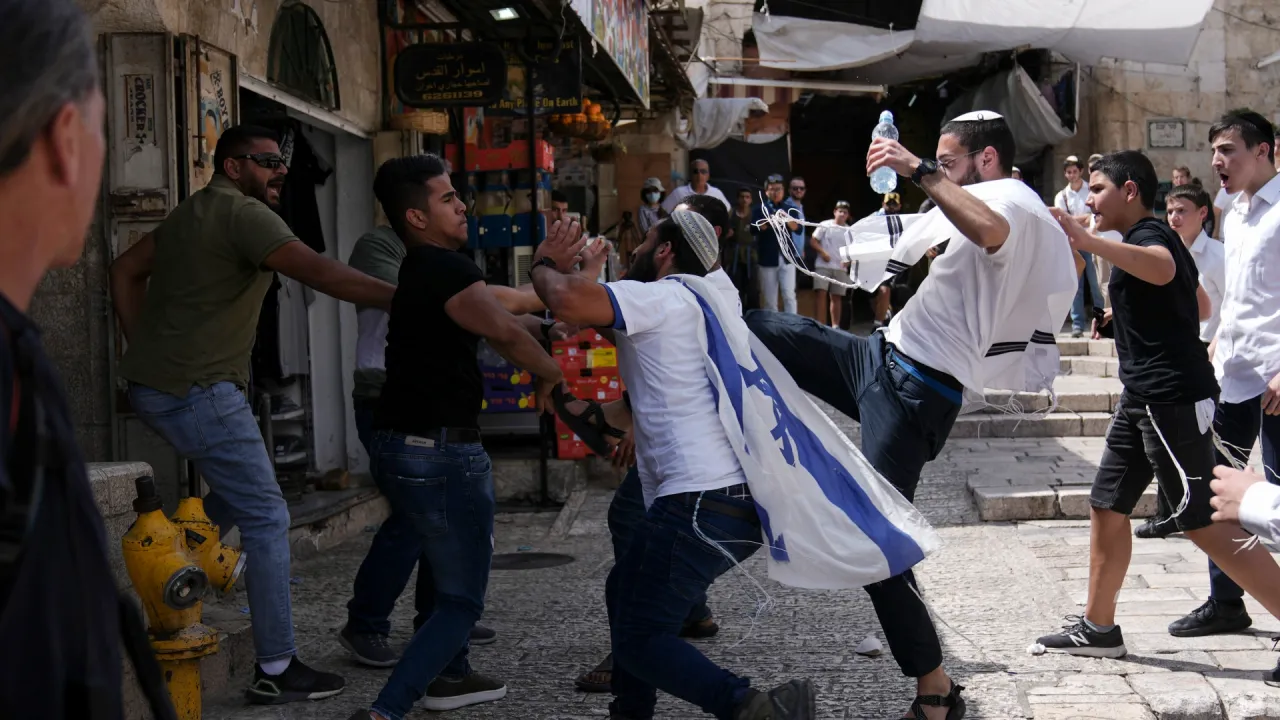Yahudi işgalciler Kudüs’te Filistinlilere saldırdı!