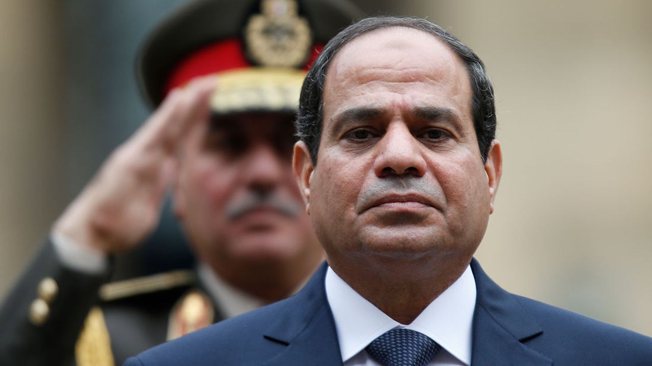 Sisi: "Mısır zorluklarla karşı karşıya"