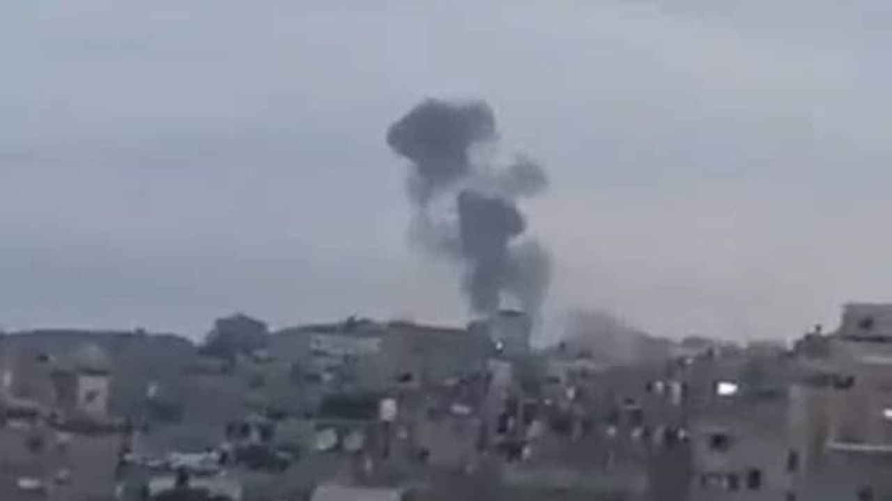 İsrail, Gazze'ye hava saldırısı başlattı