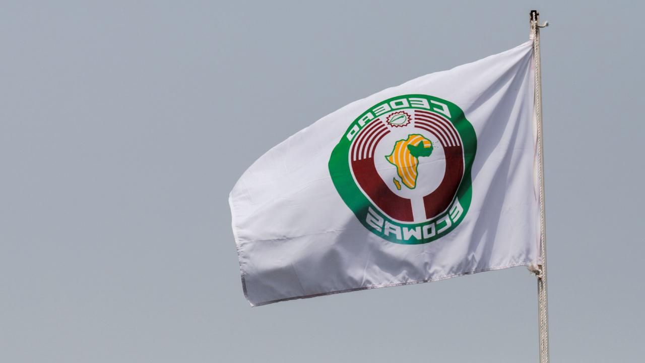 Afrika Birliği (ECOWAS) Sömürgeye Karşı Birleşti