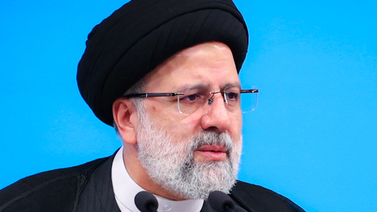 İran Cumhurbaşkanı Reisi: "Batı İran'ı izole etmeyi başaramadı"