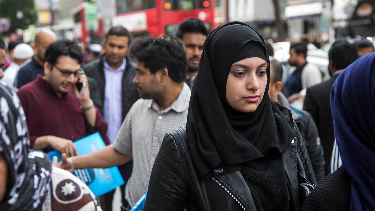 İngiltere’de Müslüman nüfusu her geçen gün artıyor