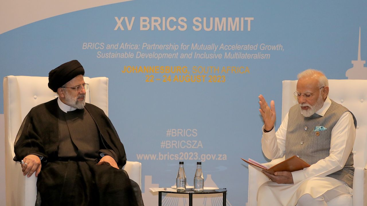 İran, BRICS üyeliğiyle neyi hedefliyor?