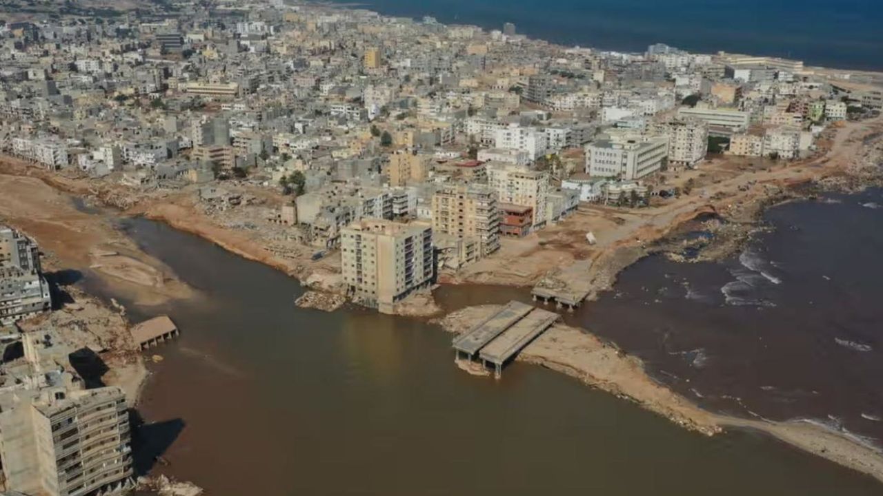 Hafter, Libya'daki sel felaketini "fırsata çevirdi"