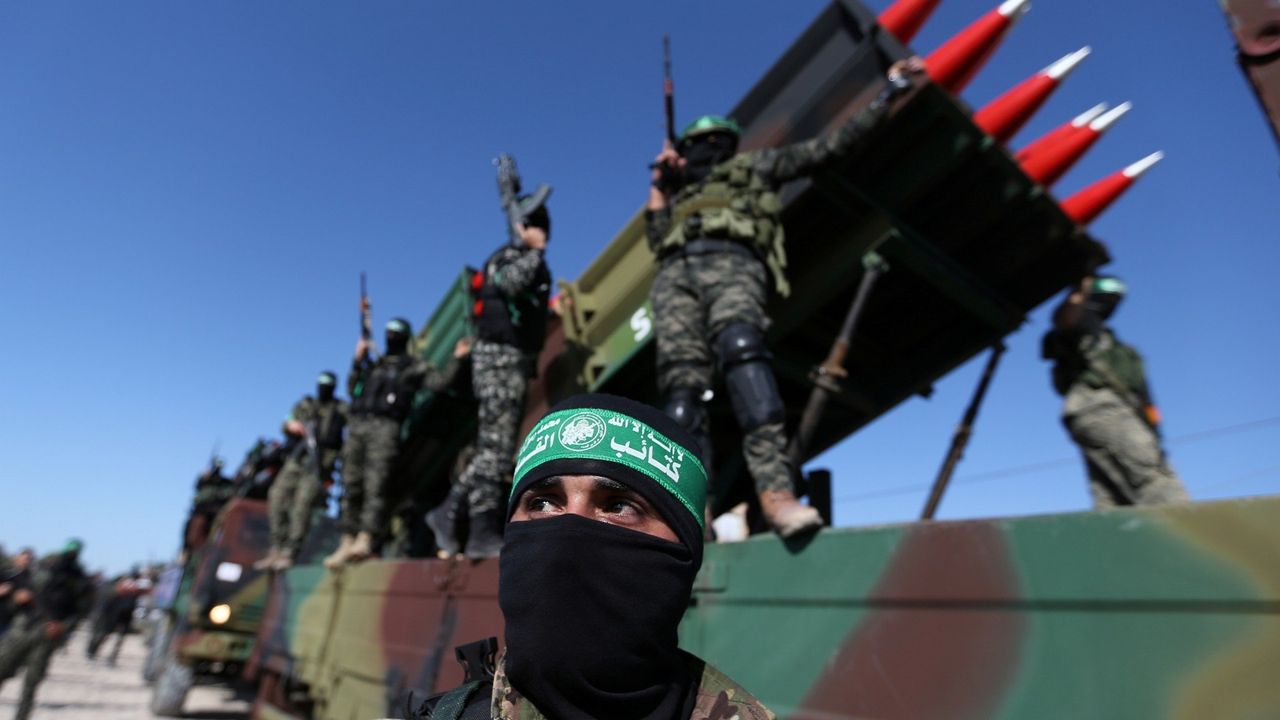 İsrail ve Hamas askeri çatışmanın eşiğinde