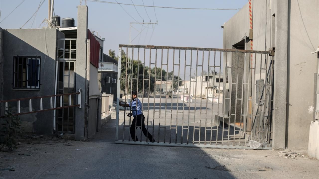İsrail, Gazze'den Batı Şeria'ya mal girişini yasakladı