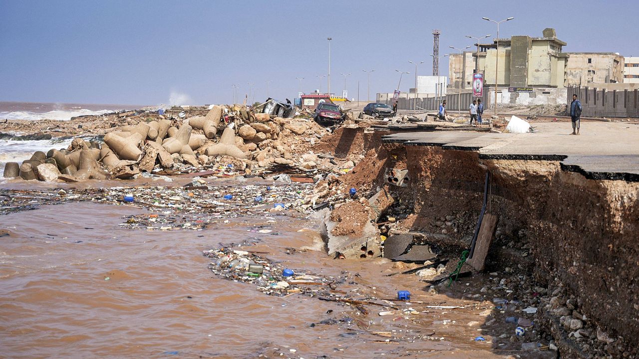 Libya Ulusal Birlik Hükümeti: Derne'deki yol ve köprü ağı tamamen çöktü