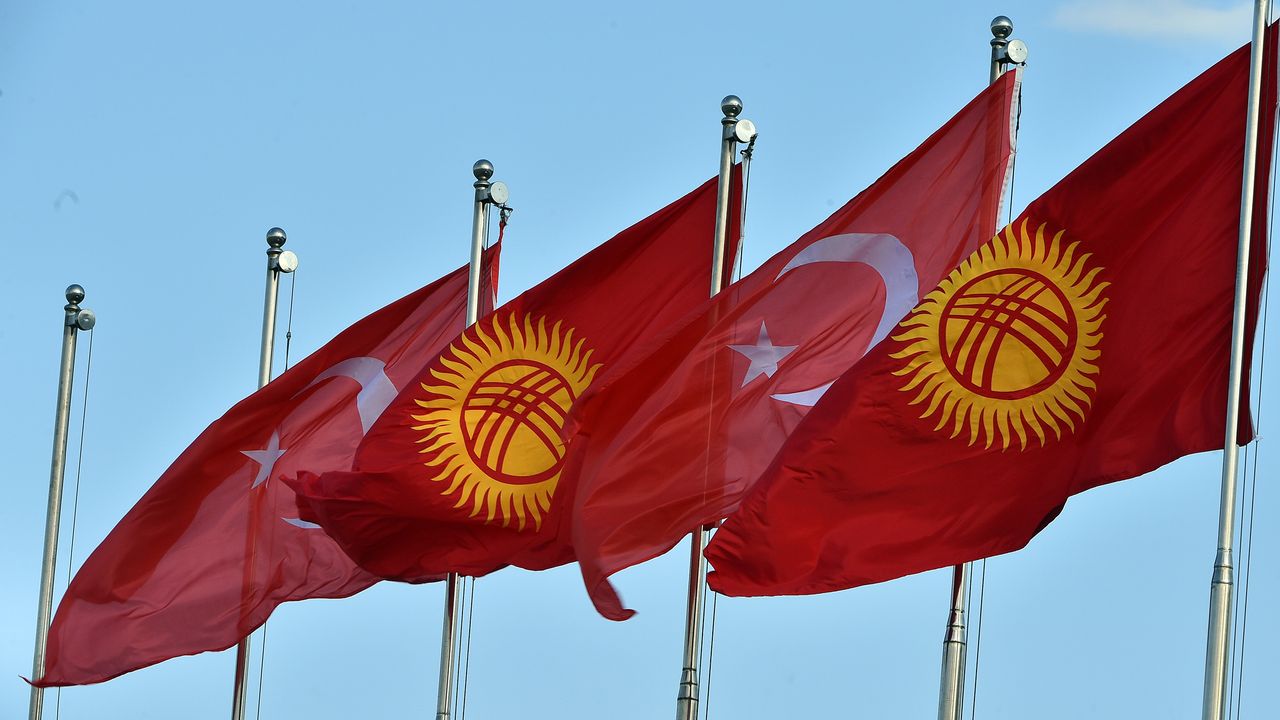 Kırgızistan ve Türkiye arasında işbirliği anlaşması imzalandı