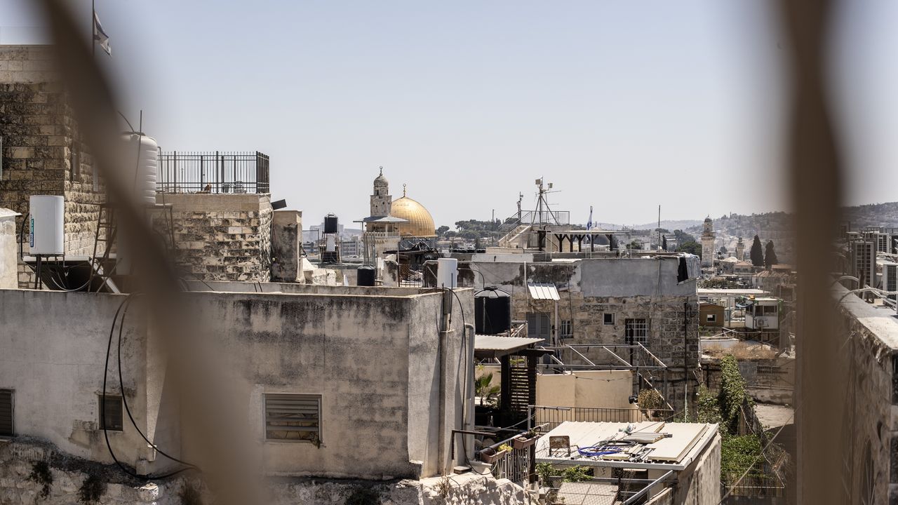İsrail, Kudüs'teki Filistinlileri evlerini "kendi elleriyle" yıkmaya zorluyor