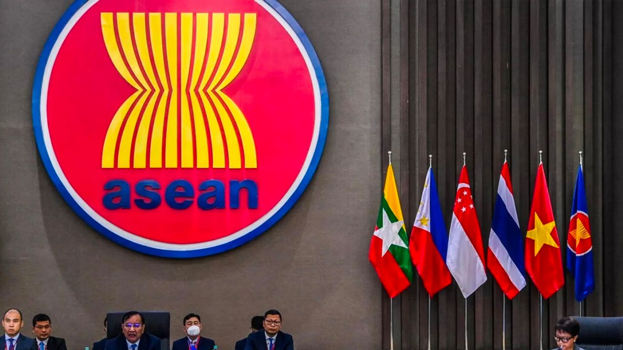 Endonezya'dan, ASEAN üyesi ülkelere Myanmar sorununda "birlik olma" çağrısı