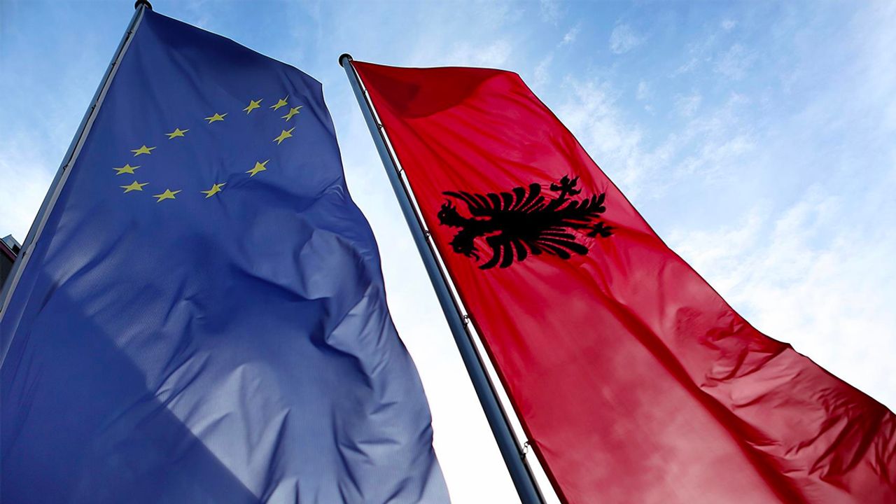 AB ile Arnavutluk arasında göç ve suça karşı sınır yönetimi anlaşması