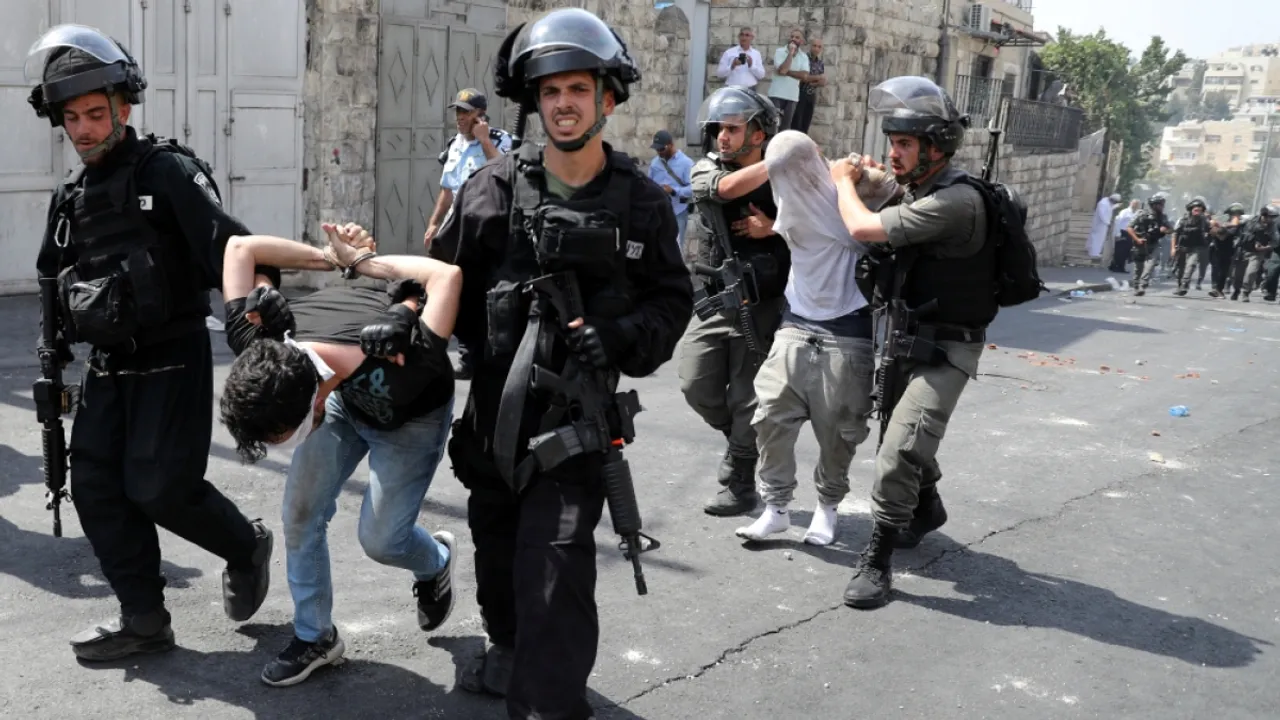 İşgal güçleri, 18 Filistinliyi gözaltına aldı