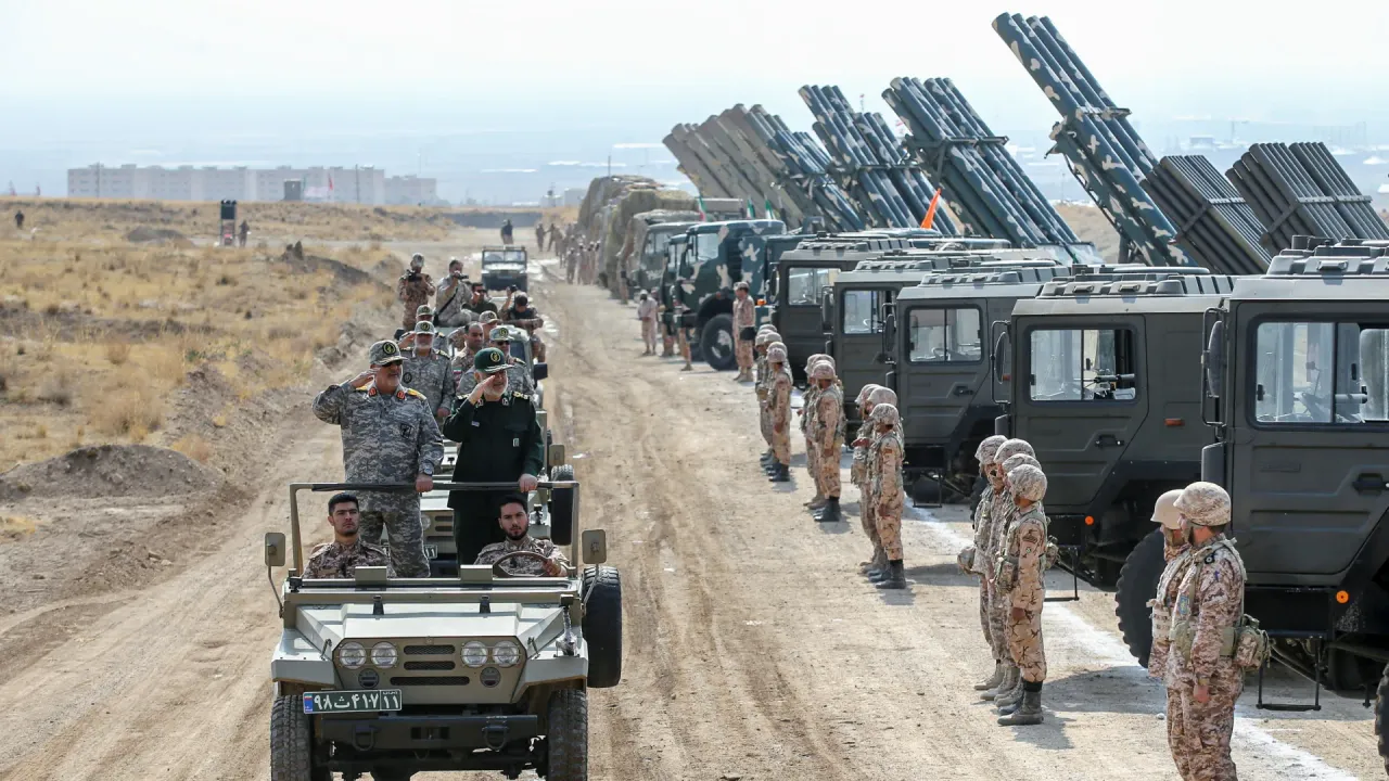 İran basınına göre ordu kuzeybatı sınırına askeri sevkiyat yapıyor