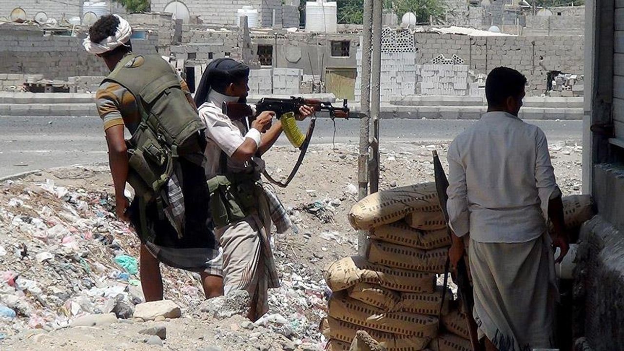 Yemen: "Darbeci Husiler Kur'an kurslarını hedef alıyor"