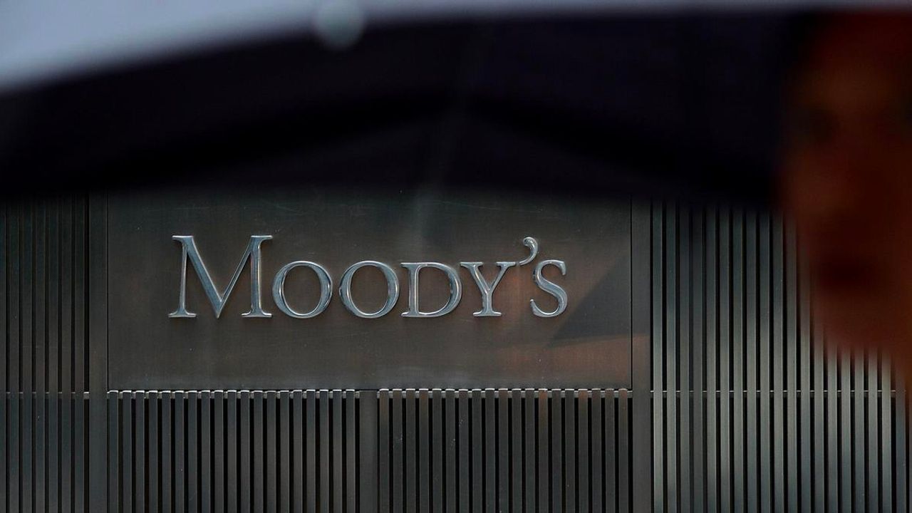 Moody's İsrail'in kredi notunu olası bir indirim için incelemeye aldı